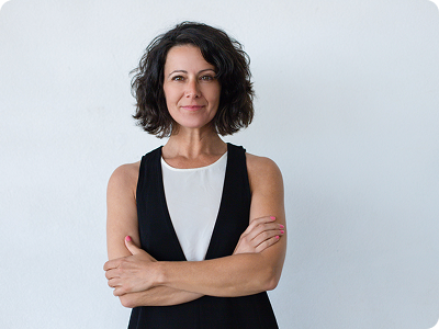 Esperta di trading di Nitido Fundevo